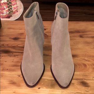 Sam Edelman suede tan ankle booties size 9.5
